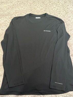 Columbia Black Long Sleeve Performance Tee